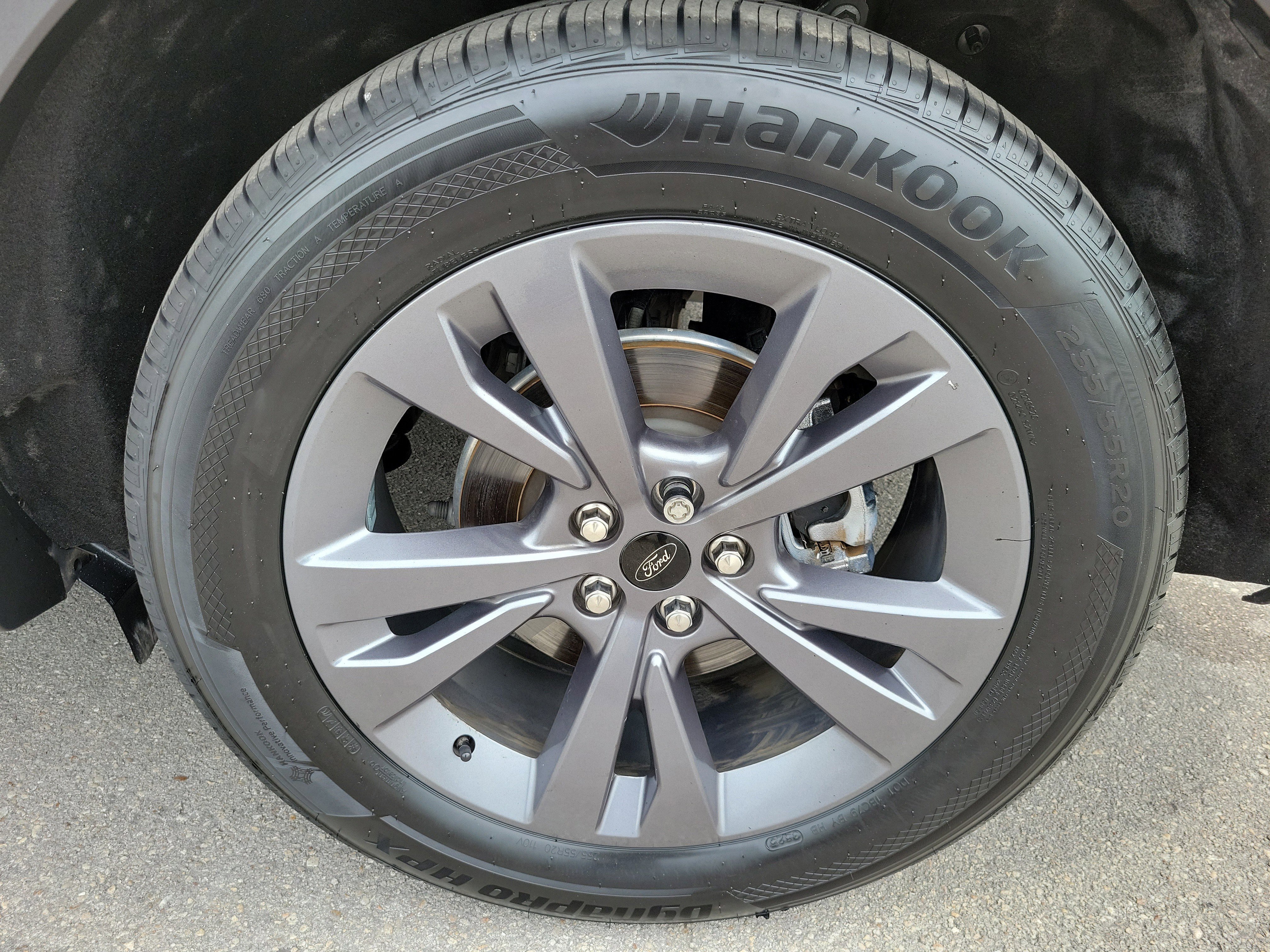Used 2023 Ford Explorer XLT w/ Equipment Group 202A RWD image 31