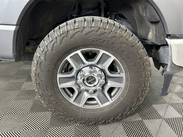 Used 2024 Ford F250 Lariat image 6