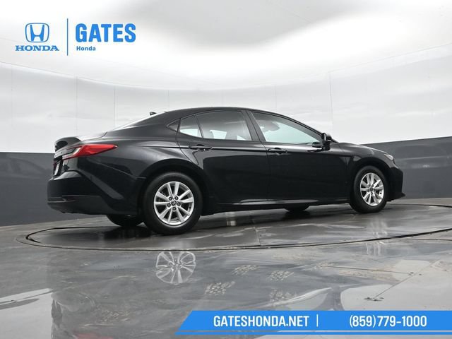 Used 2025 Toyota Camry LE w/ Convenience Package FWD image 39