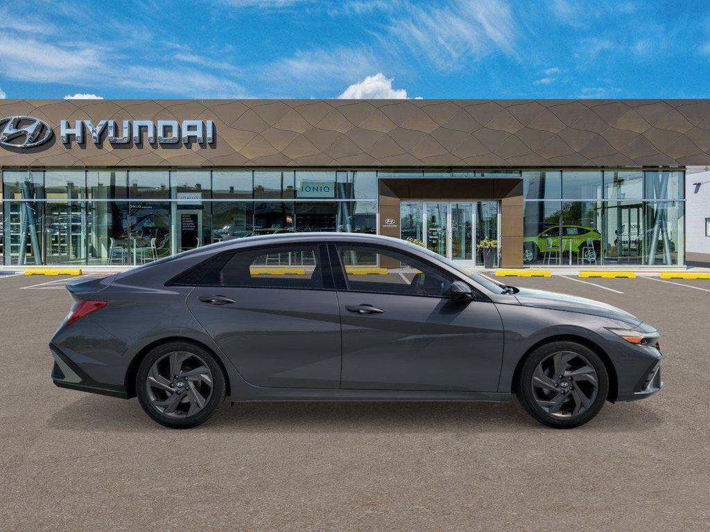 New 2026 Hyundai Elantra SEL Sport FWD image 7