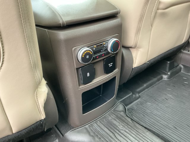 Used 2021 Ford Explorer Platinum w/ Equipment Group 601A AWD/4WD image 28