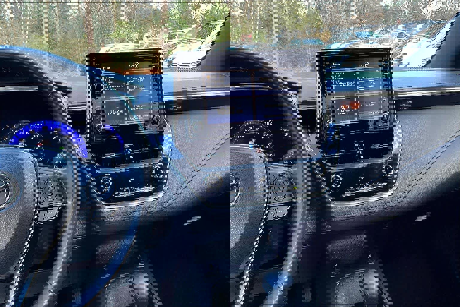 Used 2020 Toyota Corolla XSE image 6