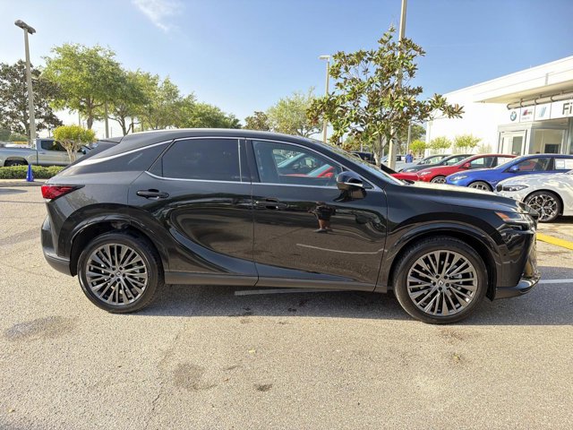 Used 2025 Lexus RX 350 w/ Convenience Package image 2