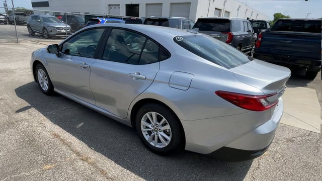 Used 2026 Toyota Camry LE w/ Convenience Package FWD image 8