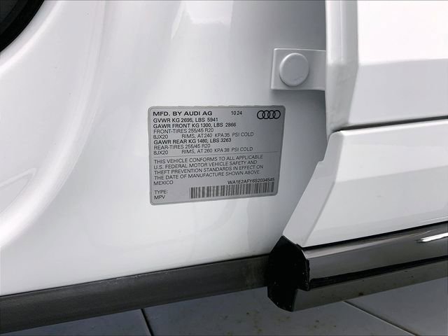 Used 2025 Audi Q5 e Premium Plus w/ Premium Plus Package image 31