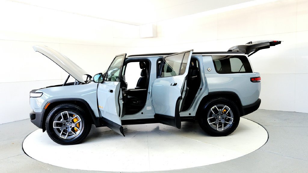 Used 2023 Rivian R1S Adventure Quad AWD/4WD image 10