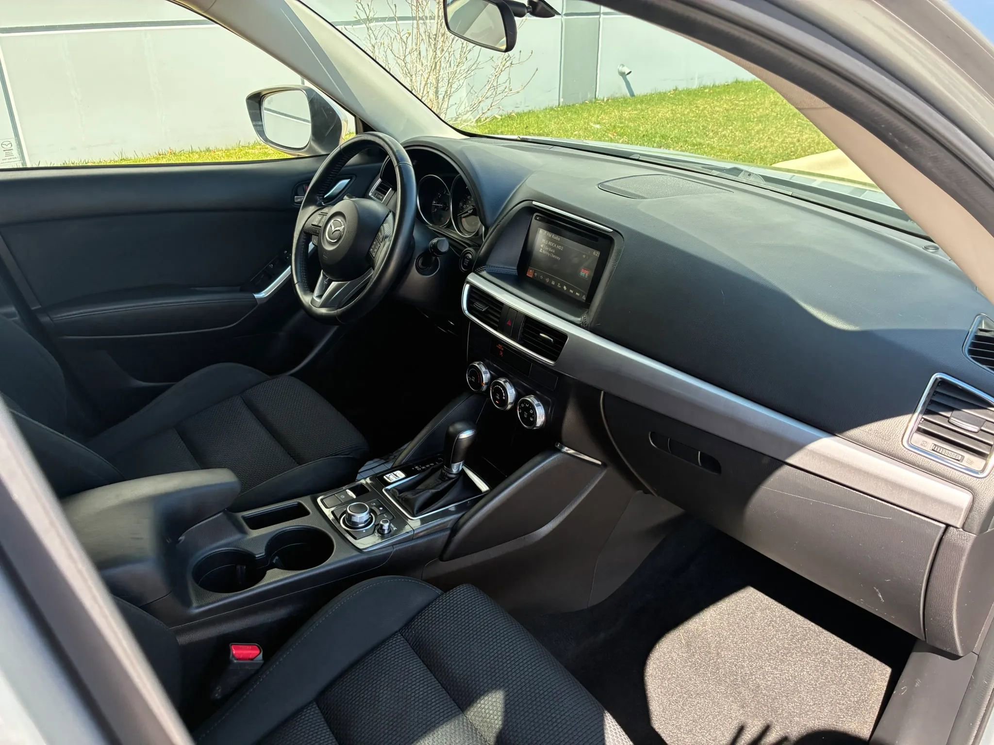 Used 2016 MAZDA CX-5 Touring image 18