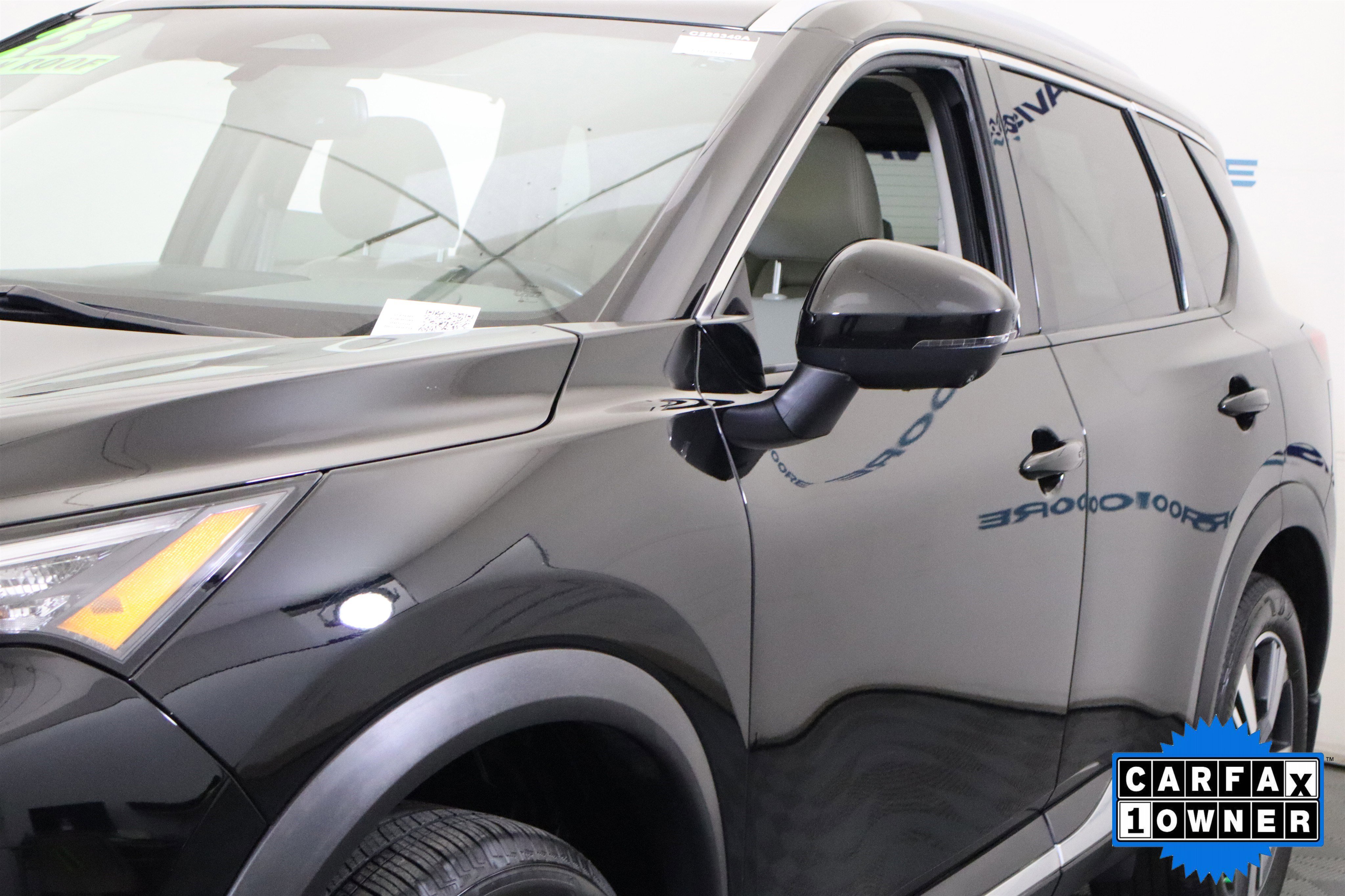 Used 2025 Chevrolet Silverado 1500 LT w/ Leather Package image 45