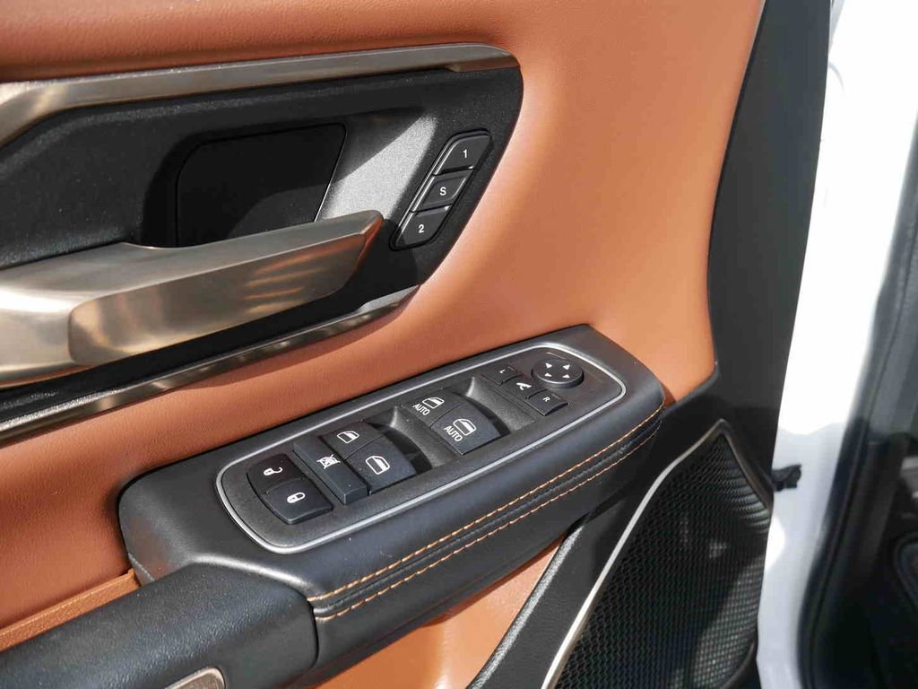 Used 2023 RAM 1500 Limited w/ Body-Colour Bumper Group image 36