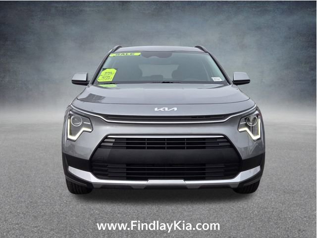 Certified 2025 Kia Niro LX image 2