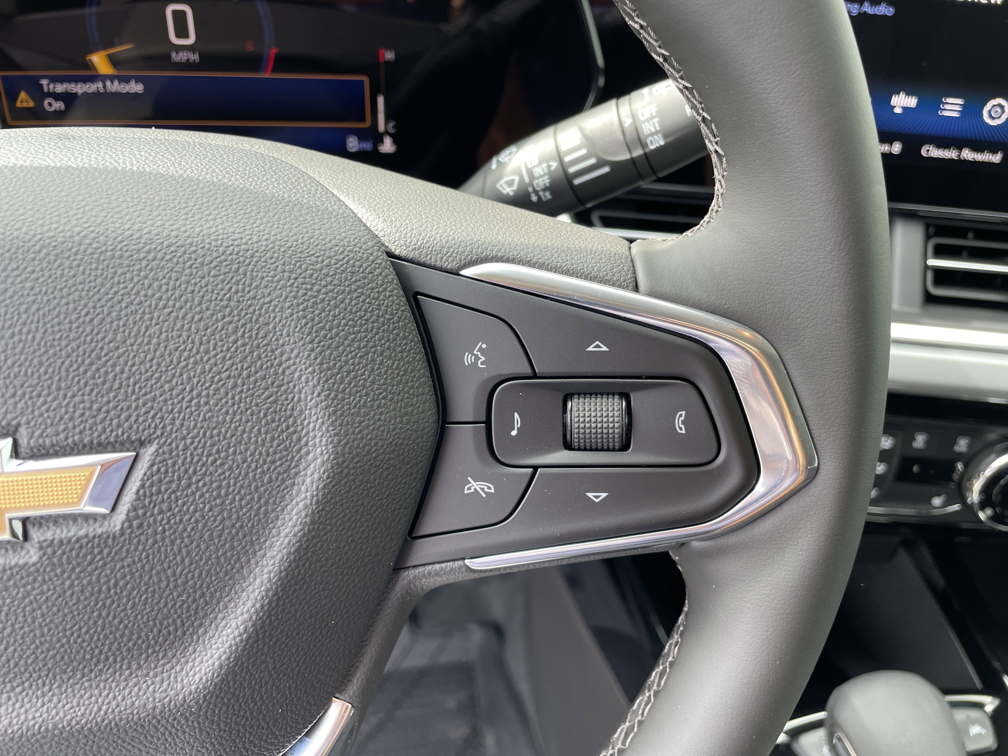 New 2025 Chevrolet Trax LT w/ Driver Confidence Package image 41