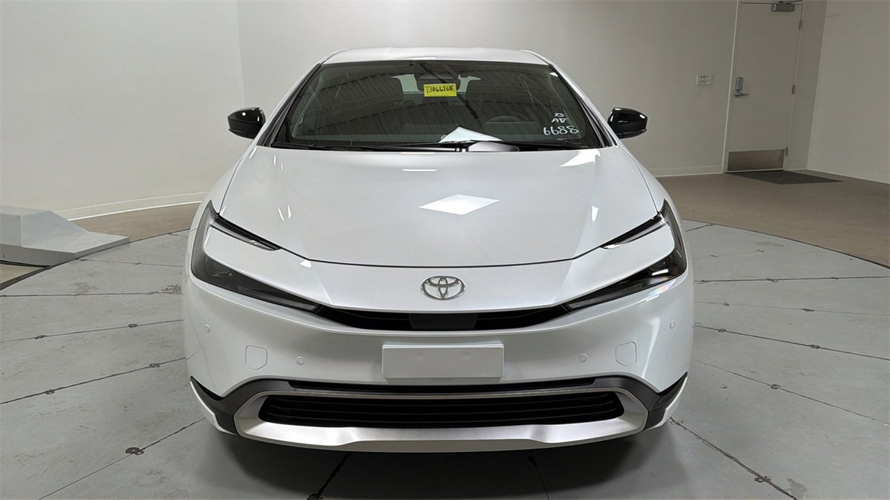 New 2026 Toyota Prius Plug-In Hybrid video 2