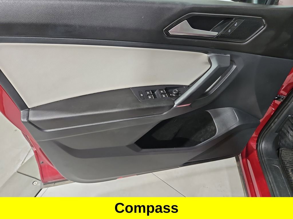 Used 2018 Volkswagen Tiguan SE FWD image 10
