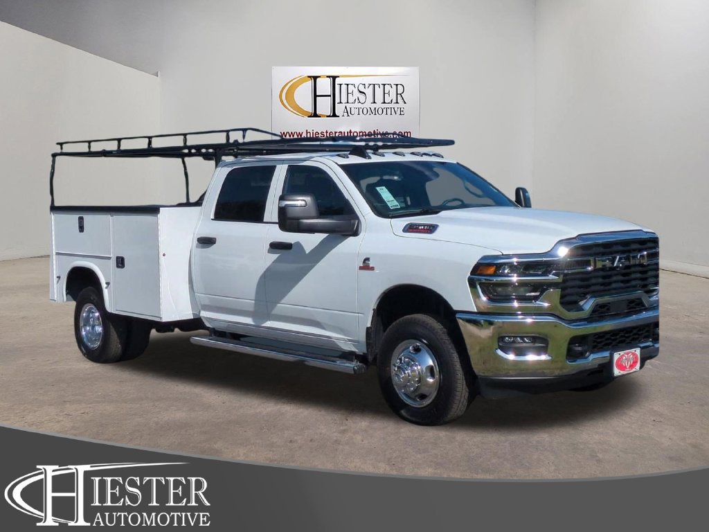 New 2026 RAM 3500 Tradesman w/ Chrome Appearance Group A AWD/4WD 360° Tour
