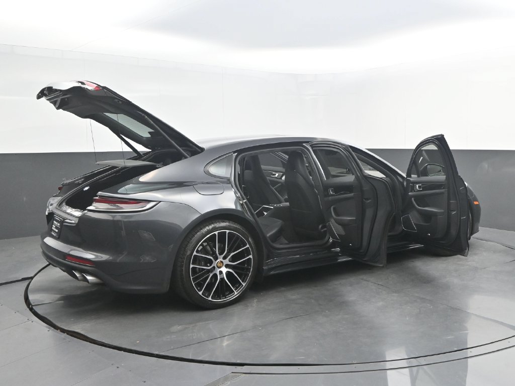 Certified 2023 Porsche Panamera 4 Executive w/ Premium Package AWD/4WD image 33