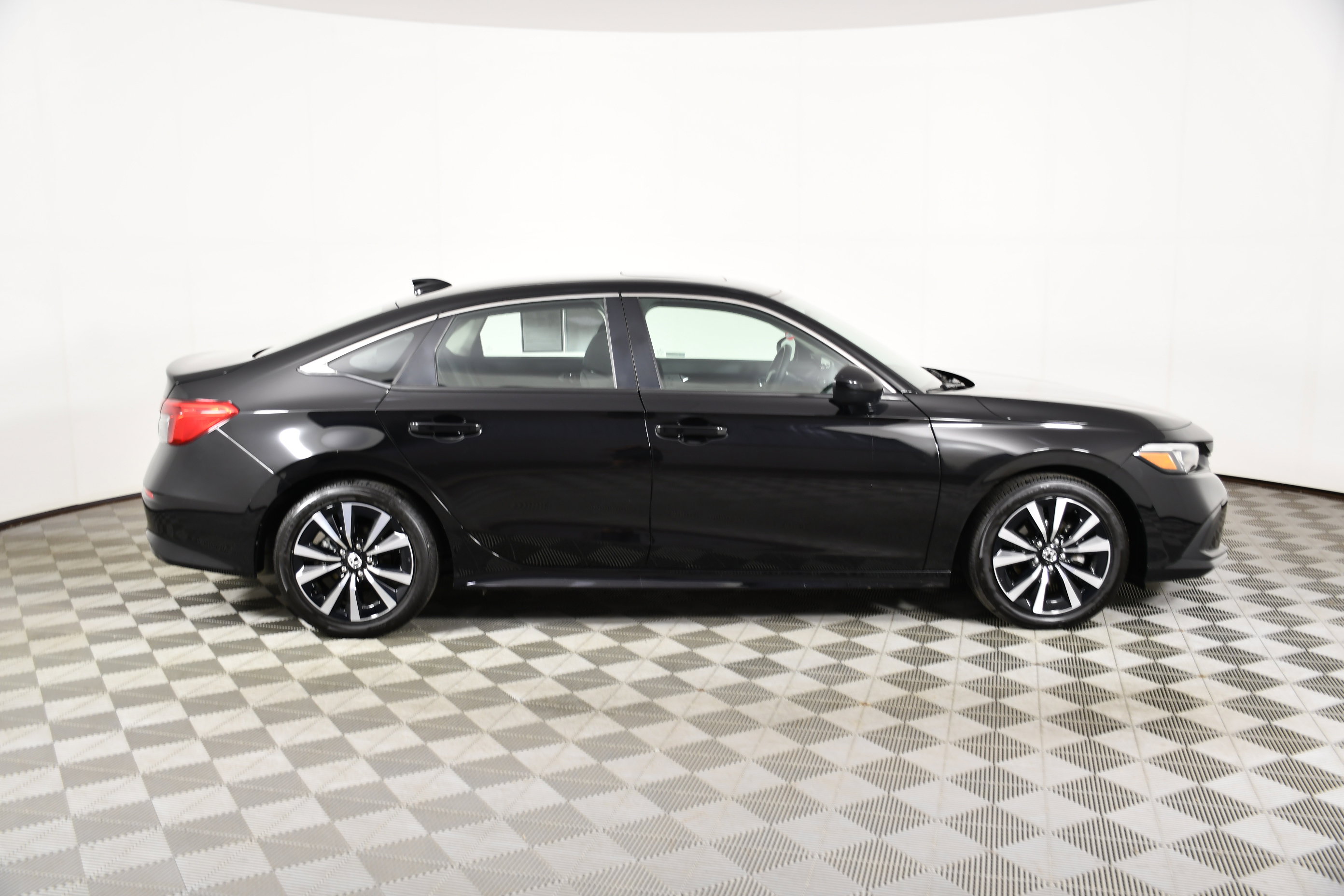 Certified 2023 Honda Civic EX image 5