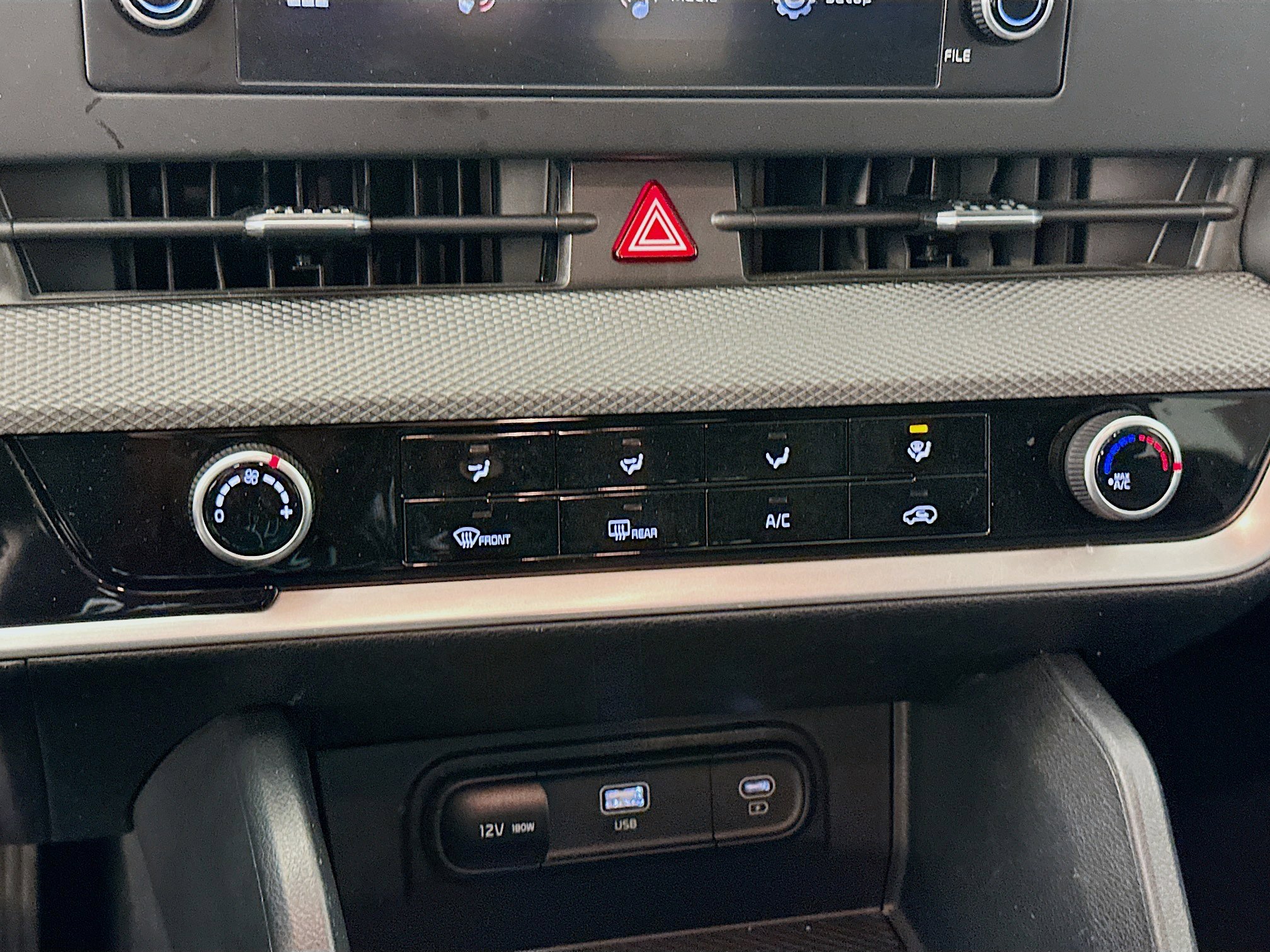 Used 2024 Kia Sportage LX image 23