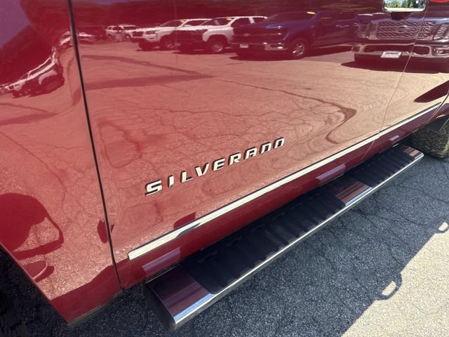 Used 2018 Chevrolet Silverado 1500 LTZ w/ LTZ Plus Package AWD/4WD image 14