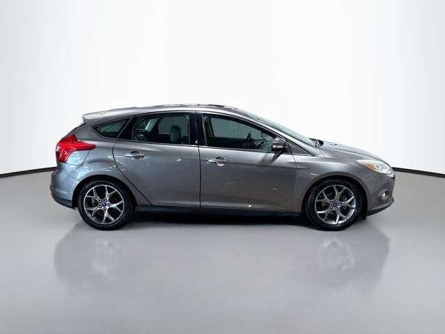 Used 2014 Ford Focus SE w/ Equipment Group 201A FWD image 5