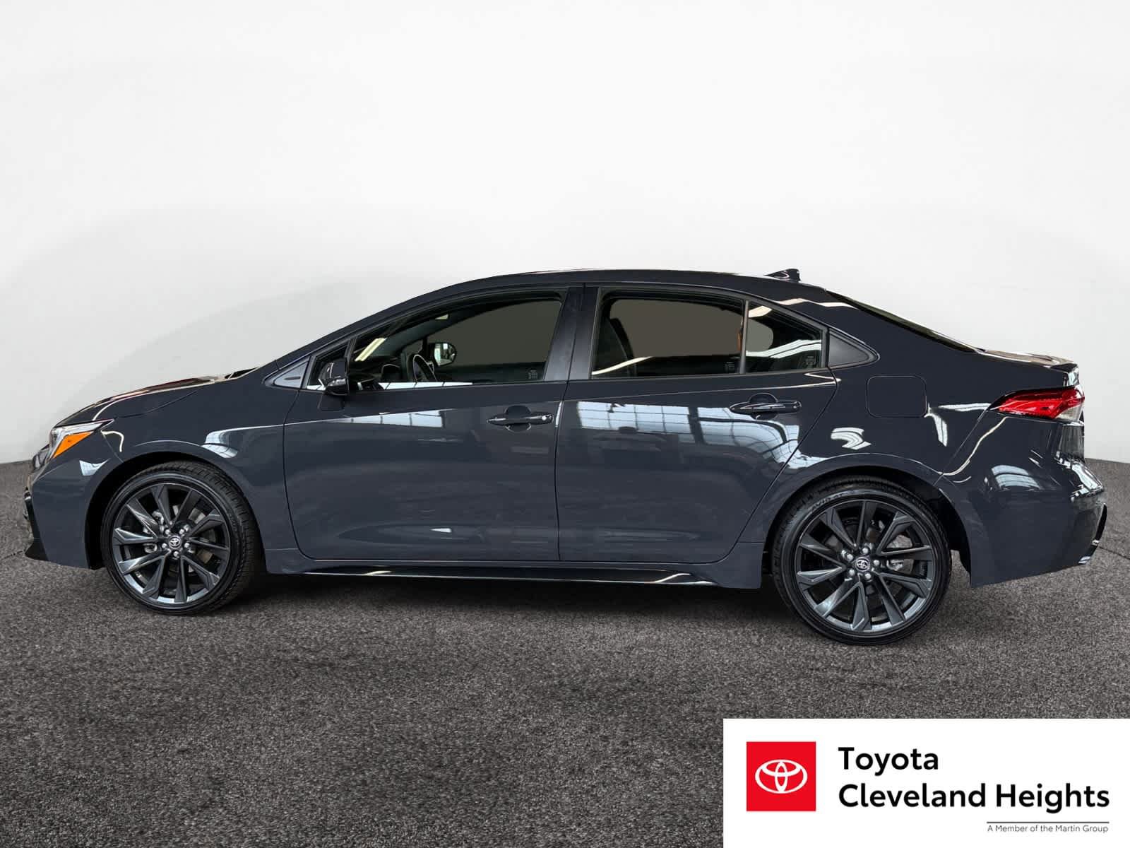 Certified 2025 Toyota Corolla SE FWD image 8