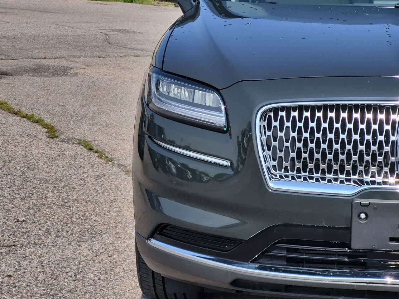 Used 2022 Lincoln Nautilus Reserve w/ Cargo Utility Package AWD/4WD image 10