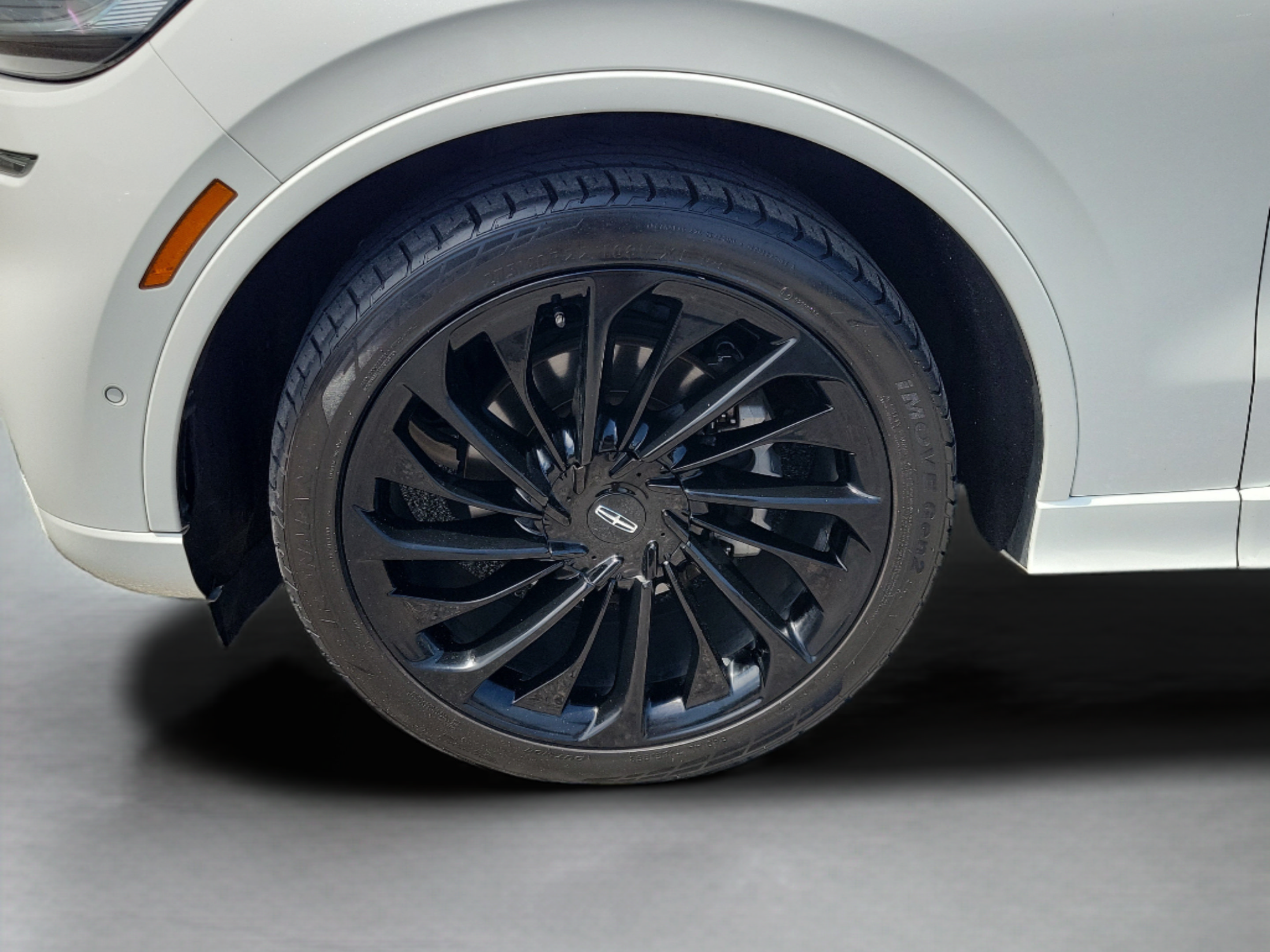 Used 2023 Lincoln Aviator Reserve w/ Equipment Group 201A RWD image 33