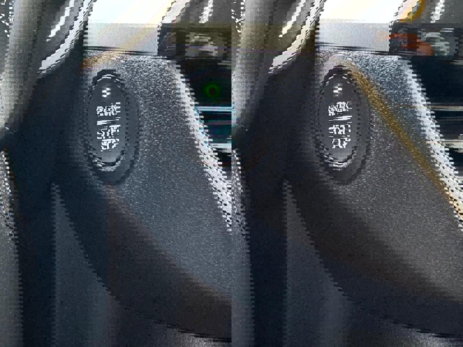 Used 2022 Ford Escape SE image 15