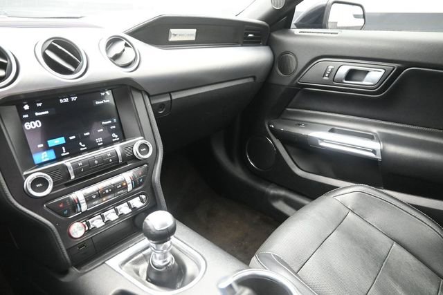 Used 2018 Ford Mustang GT Premium w/ Black Accent Package RWD image 25