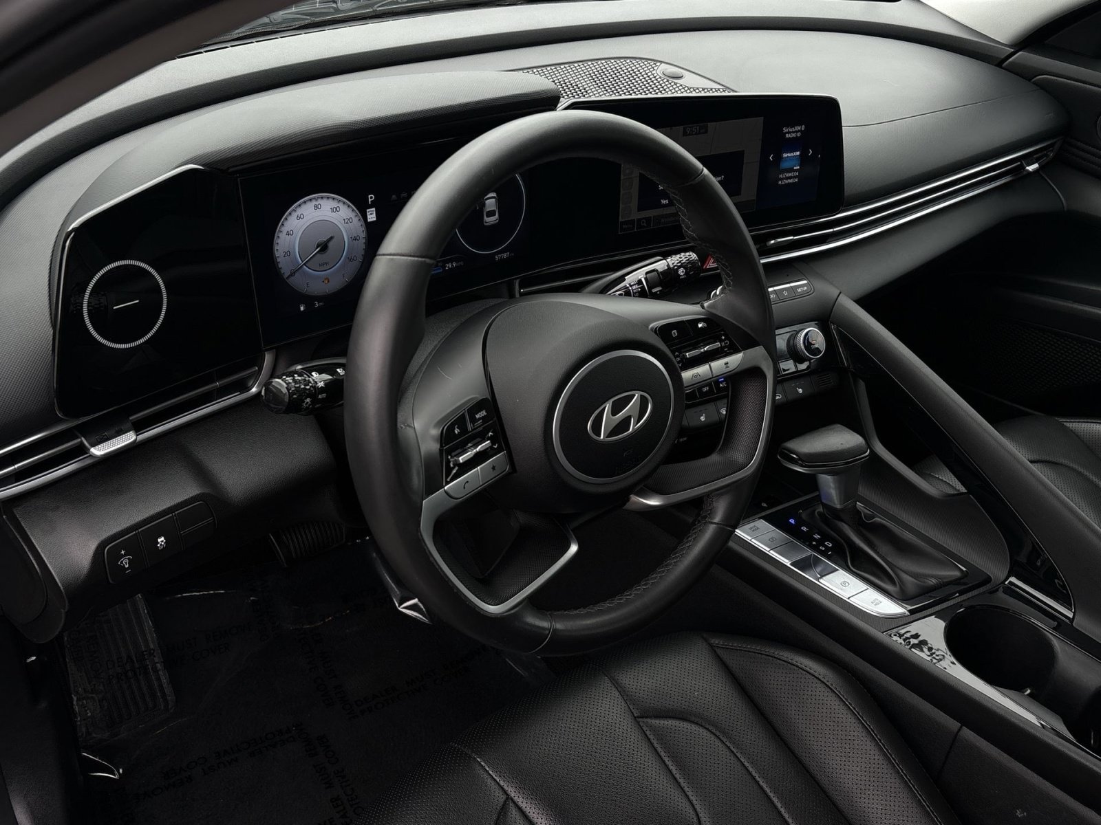 Certified 2025 Hyundai Elantra Limited FWD image 16