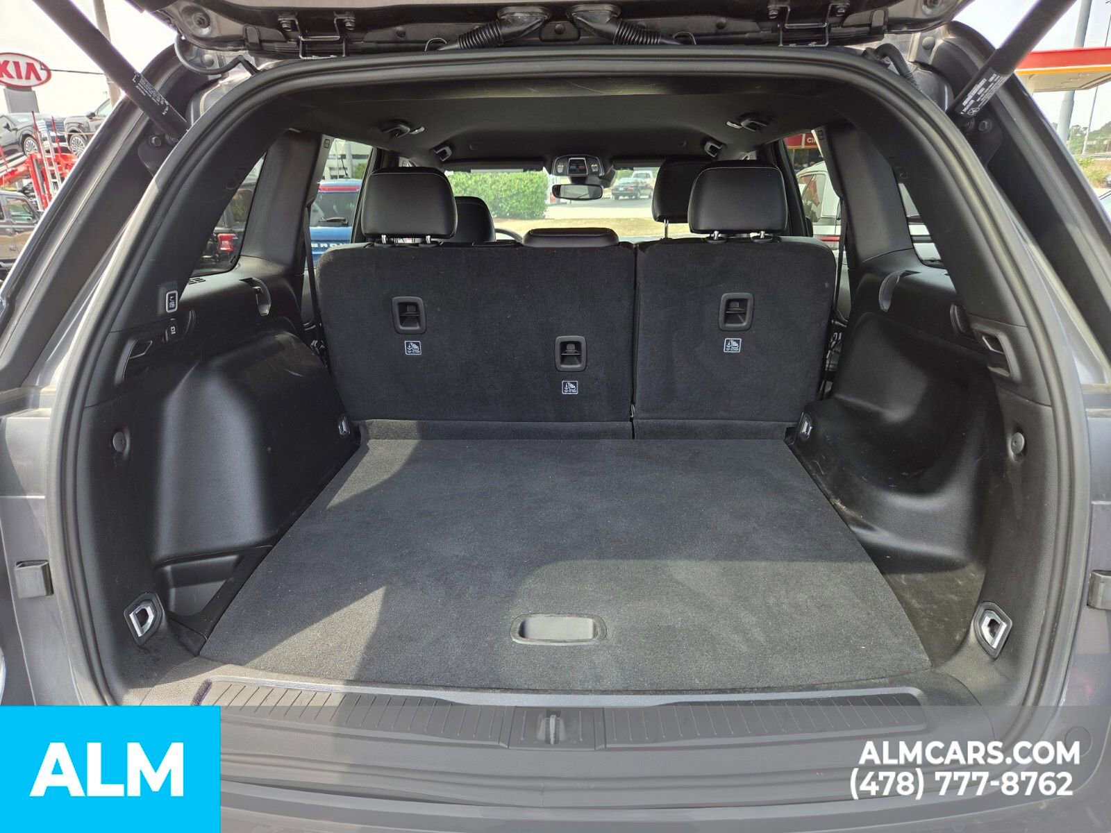 Used 2024 Jeep Grand Cherokee Altitude image 12