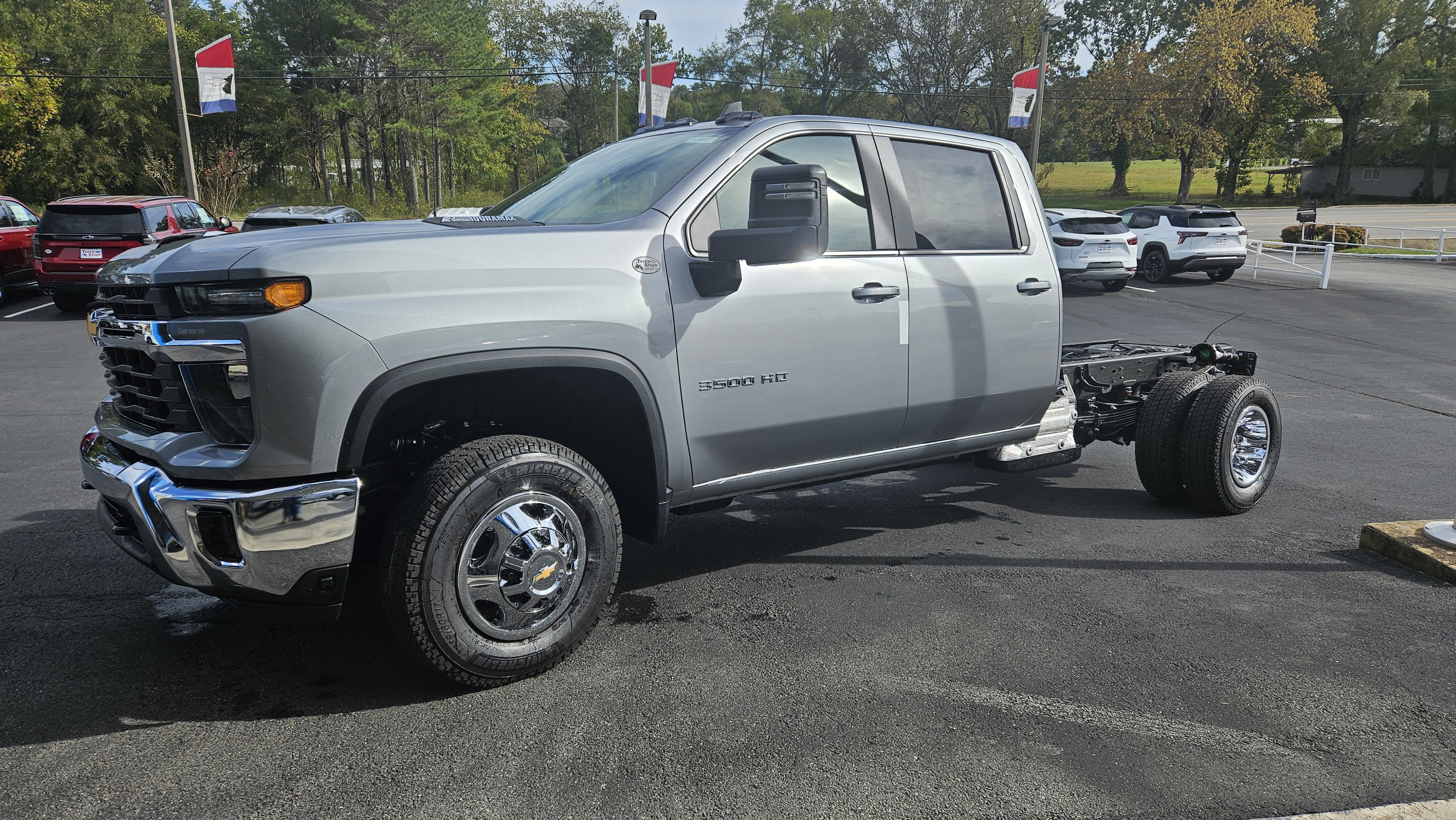 New 2026 Chevrolet Silverado 3500 LT w/ Convenience Package image 1