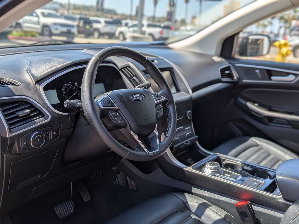 Used 2020 Ford Edge SEL image 12