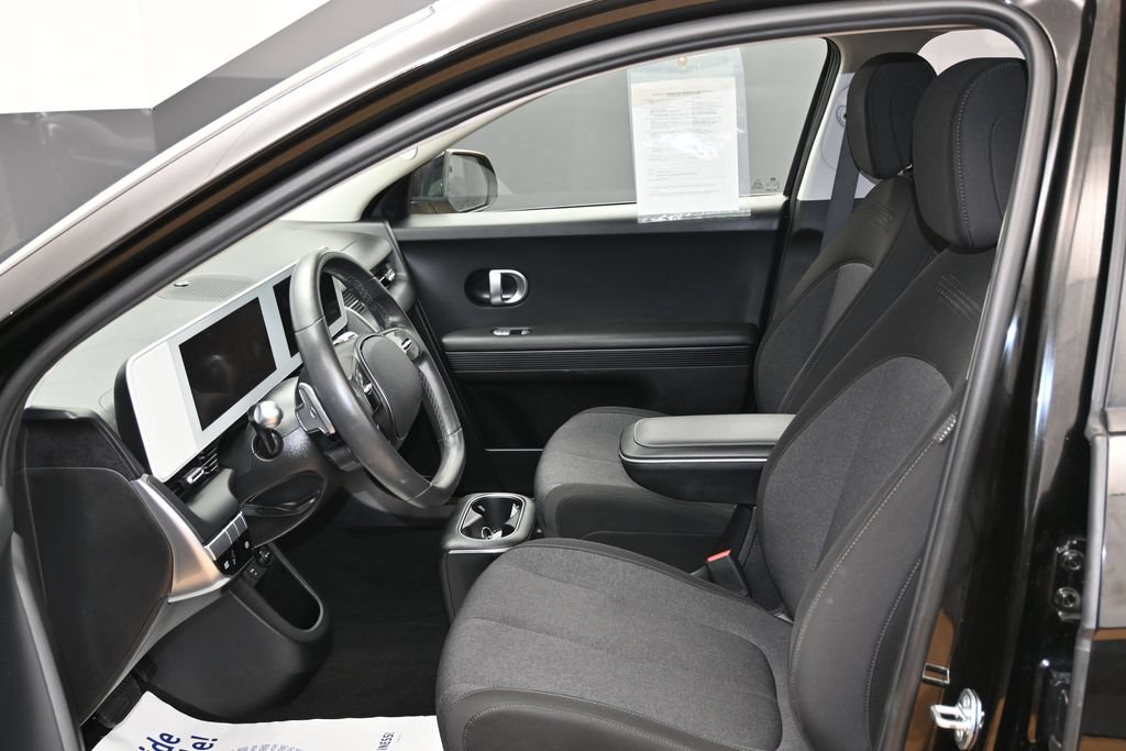 Used 2022 Hyundai Ioniq 5 SE w/ Cargo Package RWD image 9