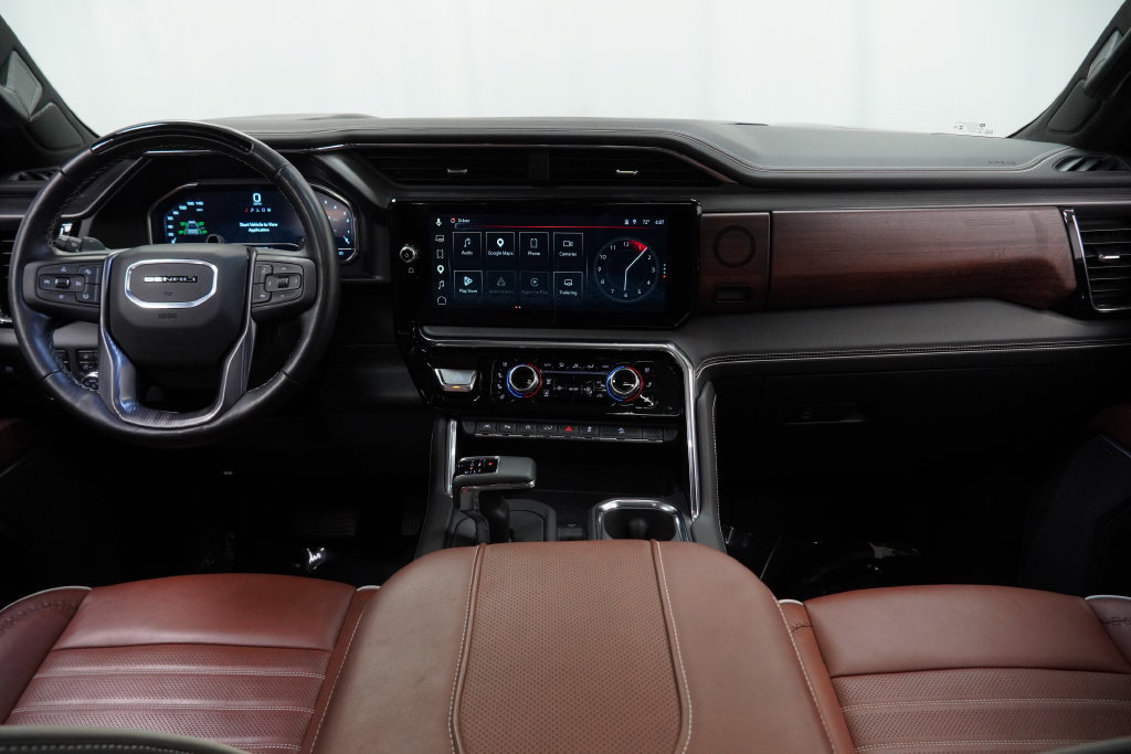 Certified 2025 GMC Sierra 1500 Denali Ultimate AWD/4WD image 3
