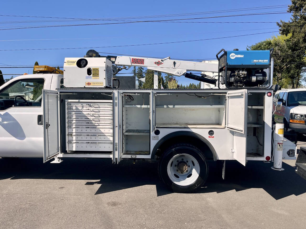 Used 2001 Ford F550 2WD Regular Cab Super Duty image 19