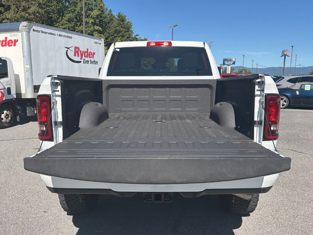 Used 2025 RAM 2500 Big Horn AWD/4WD image 18