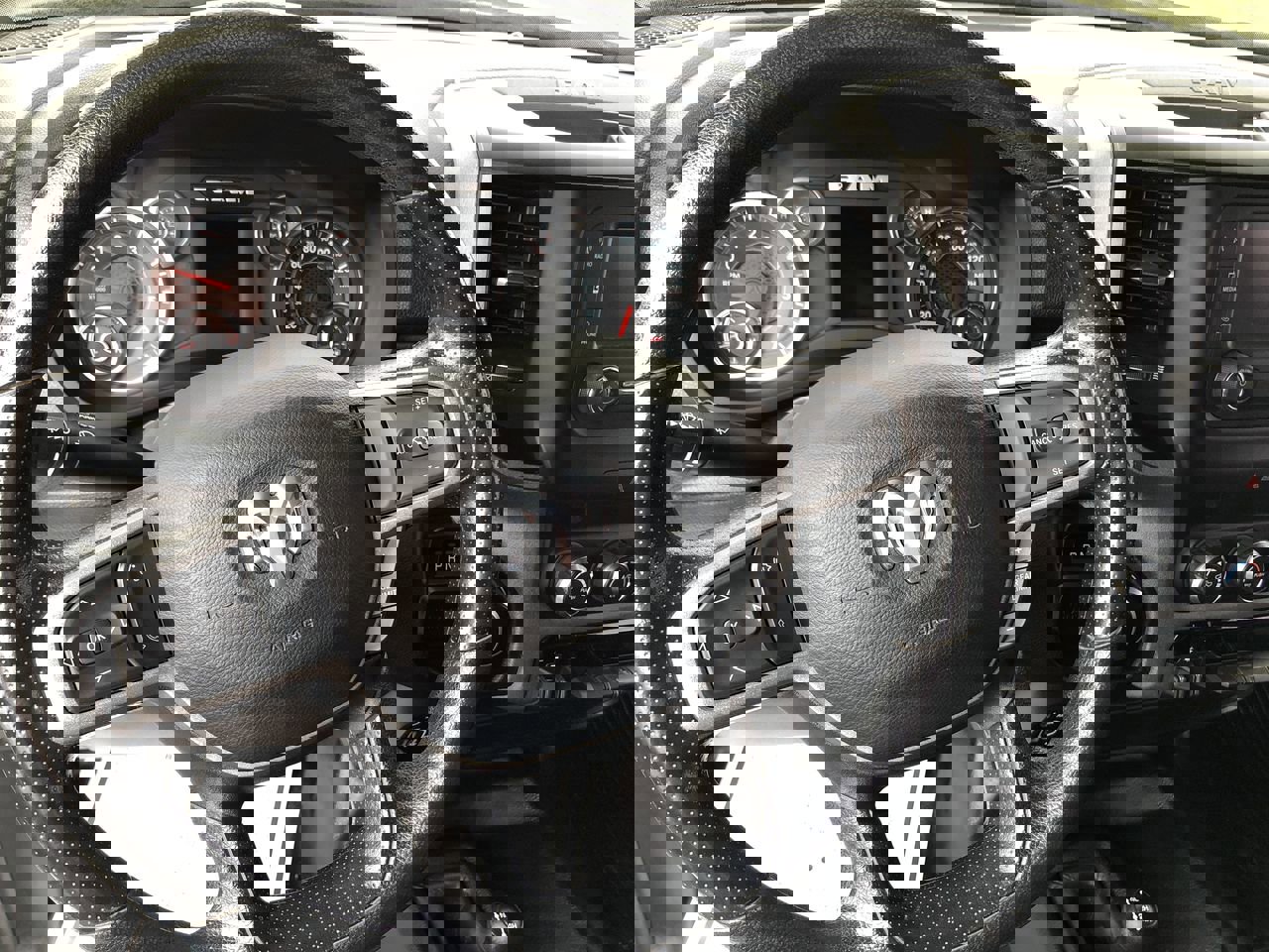 Used 2023 RAM 3500 Tradesman image 15