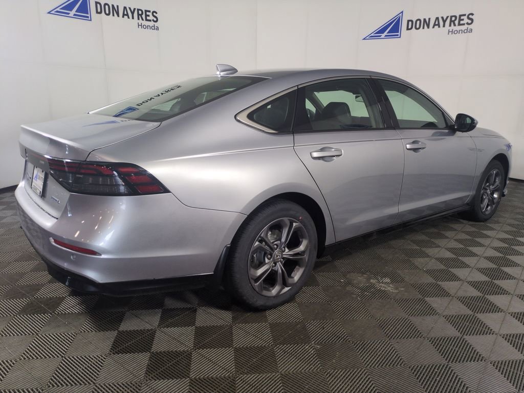 New 2026 Honda Accord EX-L image 5