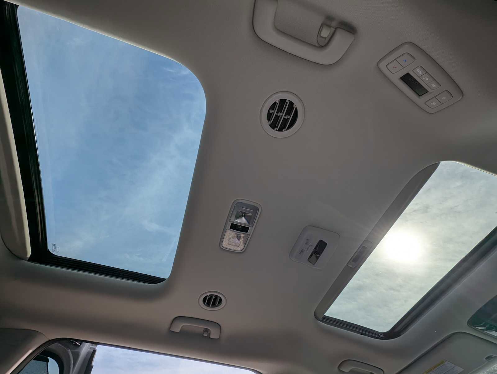 New 2026 Kia Carnival SX Prestige image 17