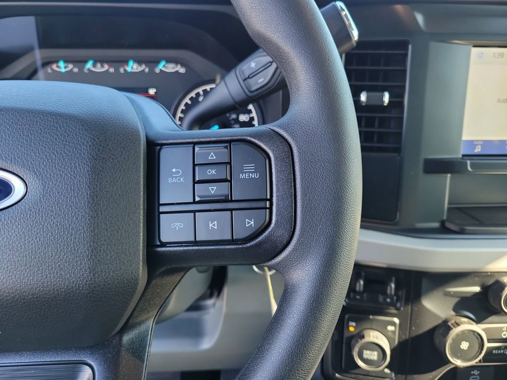 New 2026 Ford F550 4x4 Crew Cab image 23