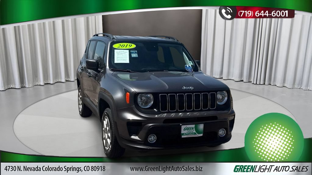 Used 2019 Jeep Renegade Latitude w/ Popular Equipment Group AWD/4WD image 7