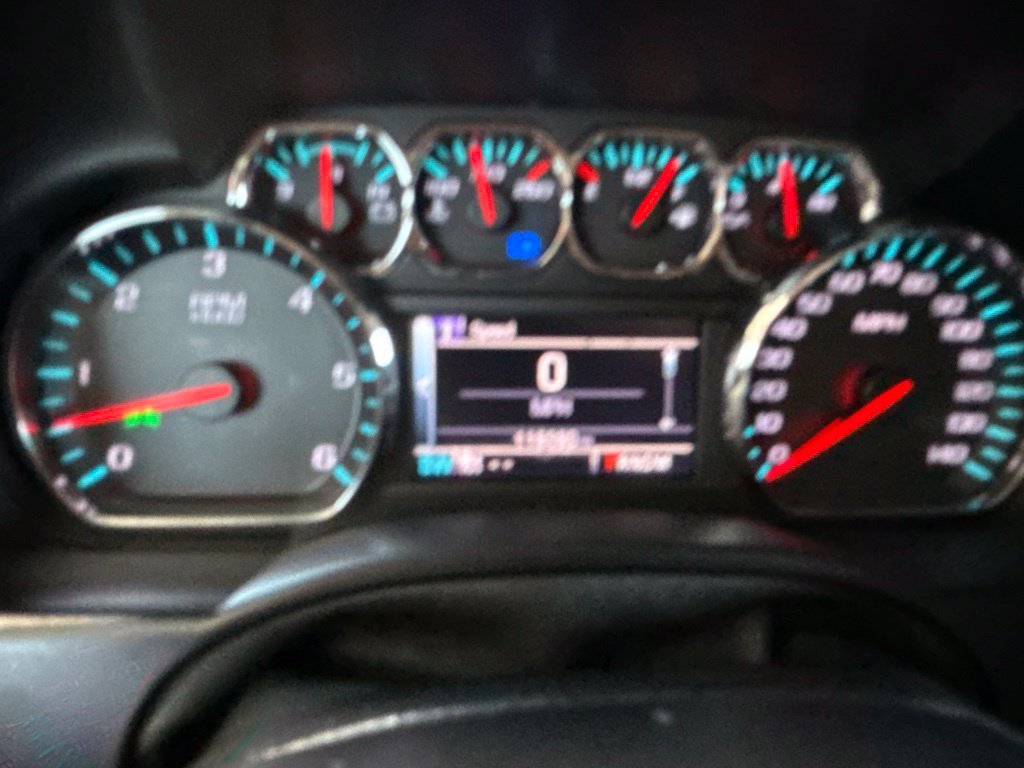 Used 2015 Chevrolet Suburban LTZ AWD/4WD image 23