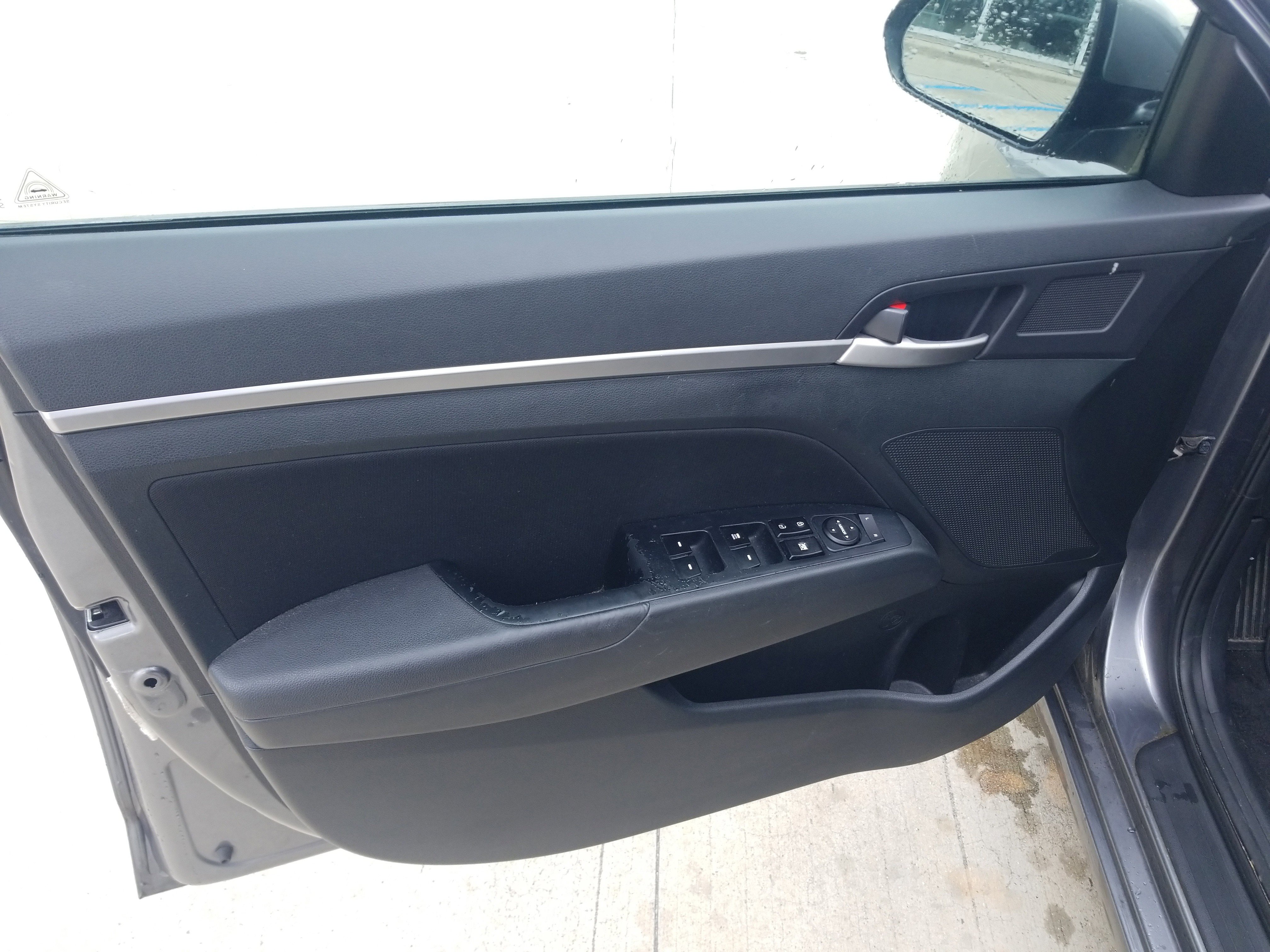 Used 2019 Hyundai Elantra SEL w/ Cargo Package image 9