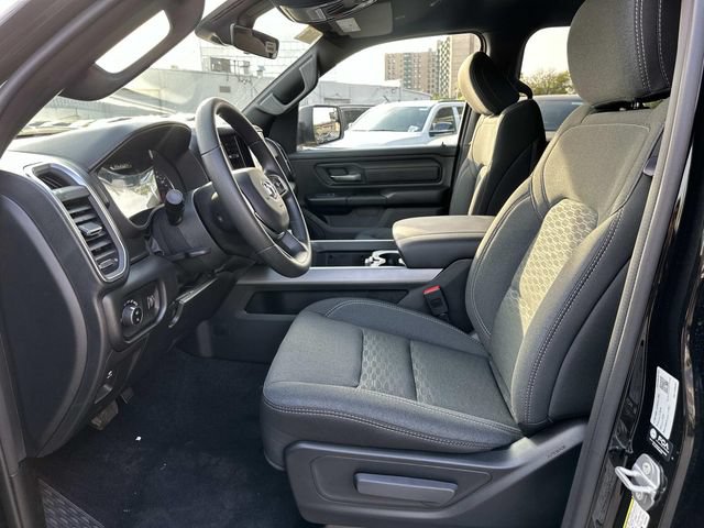 New 2026 RAM 1500 Express AWD/4WD image 11