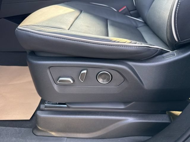 Certified 2025 Cadillac Escalade Sport w/ Touring Package AWD/4WD image 10