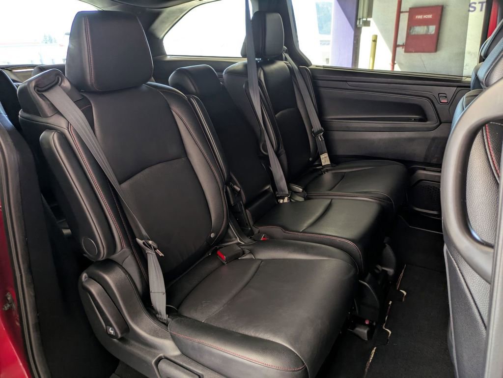 Used 2025 Honda Odyssey Sport-L image 27