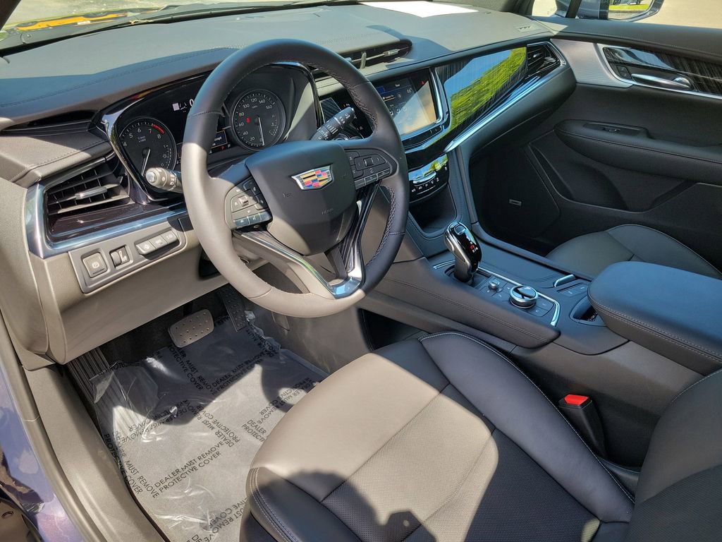 Used 2025 Cadillac XT6 Premium Luxury w/ Technology Package image 20