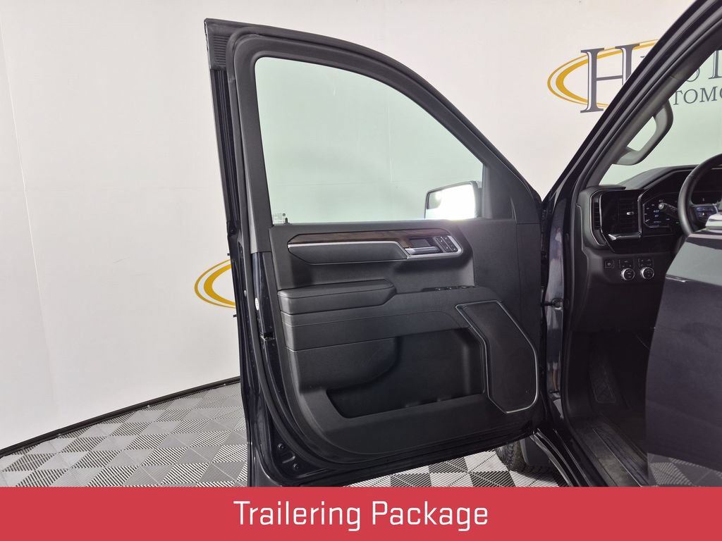Certified 2025 GMC Sierra 1500 SLT AWD/4WD image 12