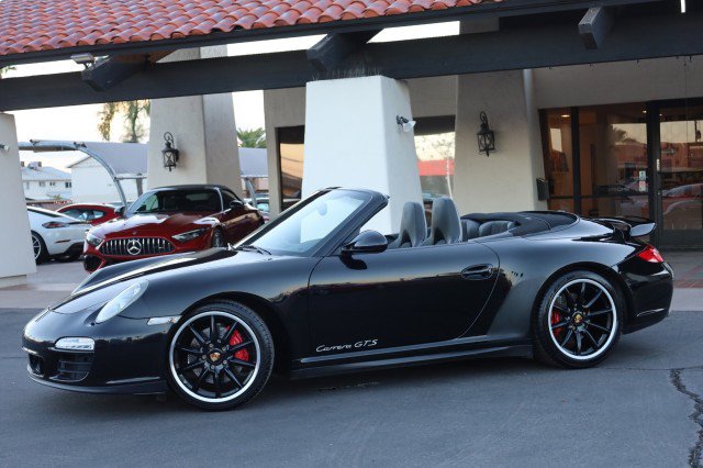Used 2011 Porsche 911 Carrera GTS RWD image 5