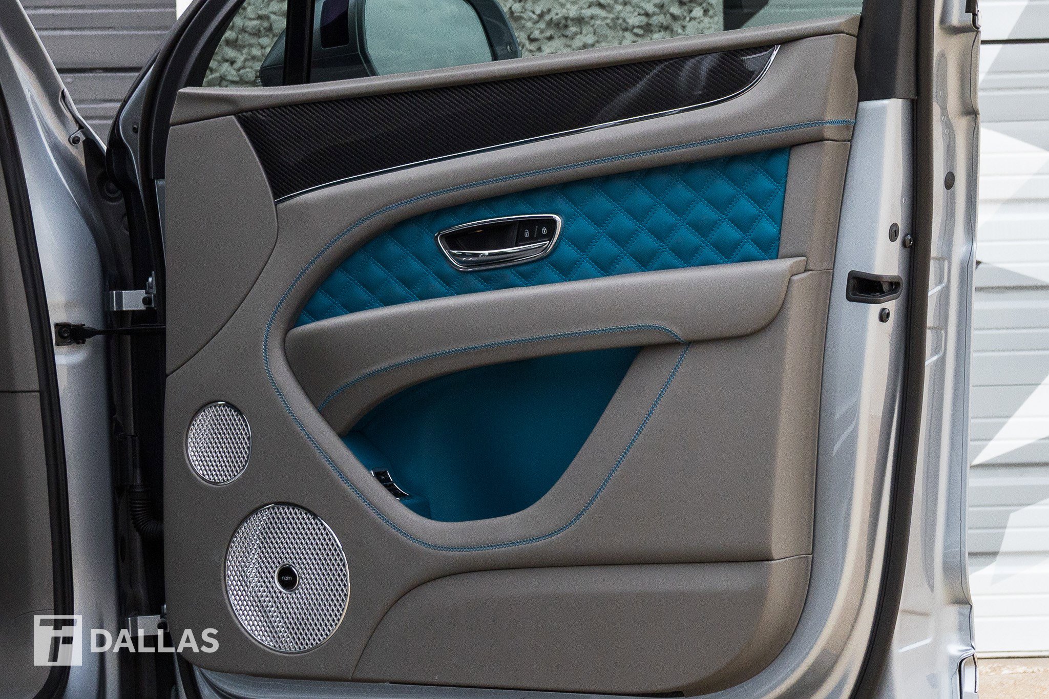 Used 2022 Bentley Bentayga Speed image 39